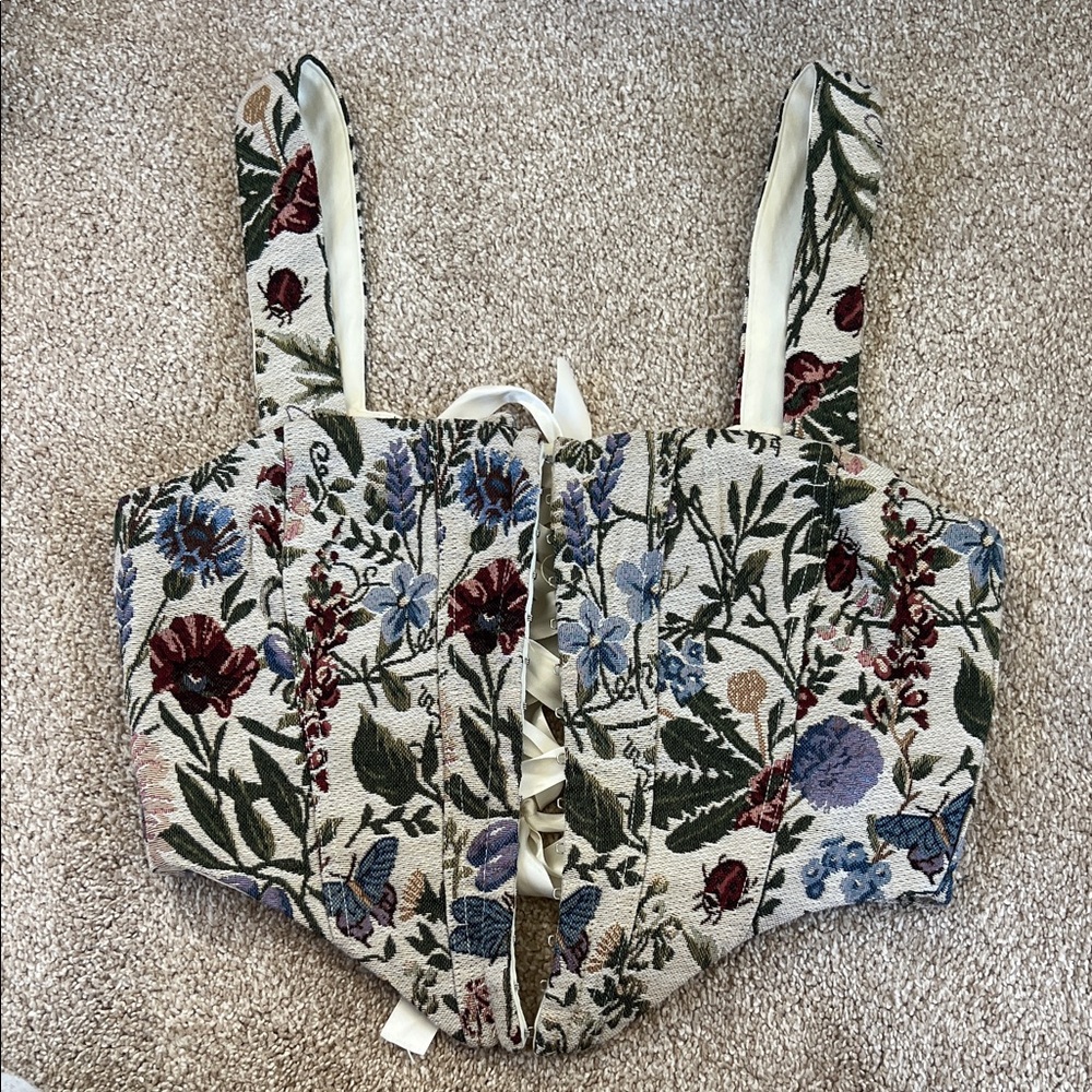 Elegant Floral Tapestry Crop Top
